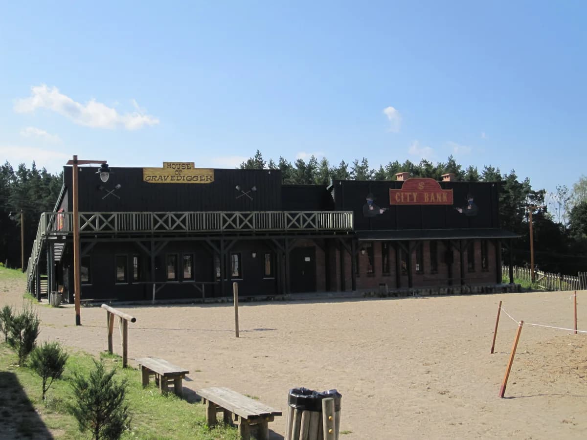 Miasteczko Westernowe Mrongoville zdjęcie